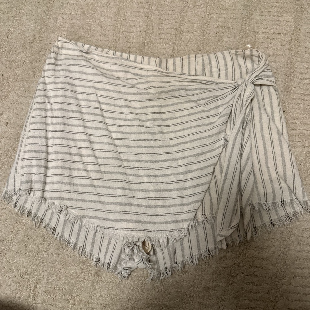 Native Cream and Gray Striped Skirt